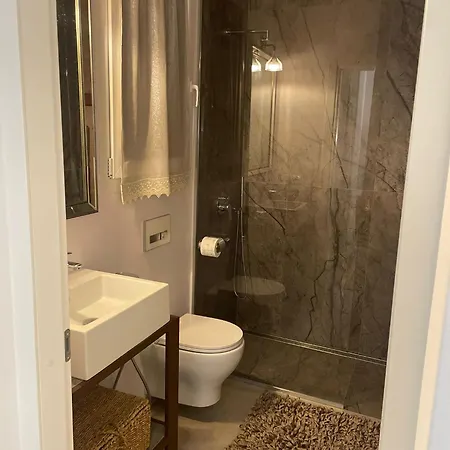 Apartment Casa Teresa In Como