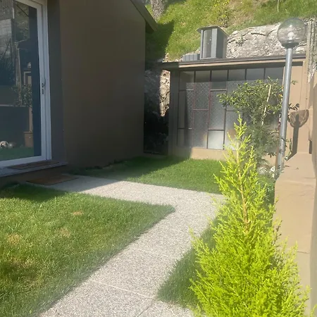 With Garden And Parking Διαμέρισμα *