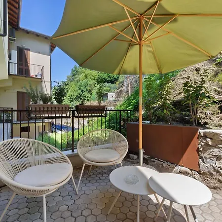 Suite With Garden And Parking